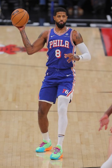 kaiyun.com-出手不多！乔治上半场6中3得8分1板1助2断 三分4中2