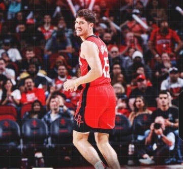 斯通选对人？火箭选中1人，收获4大技能，补强2个位置，解放3核心