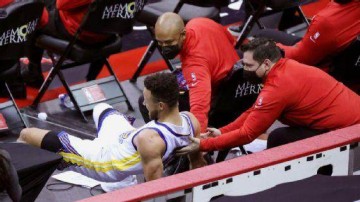 库里尾骨挫伤 两人密接隔离 勇士再遭减员危机