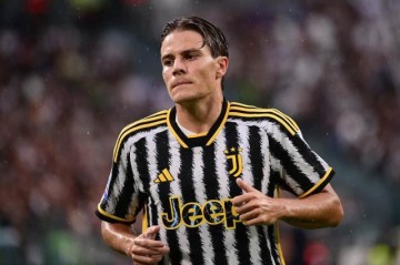 开云APP-官方：尤文中场法焦利参与赌球，被禁赛7个月