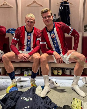 kaiyun-你也有小鸟依人的时候？哈兰德与瑟洛特的合照引发关注