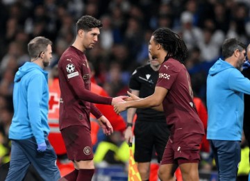 开云体育下载-跟队：斯通斯将离开曼城；除非阿克愿当第5中卫否则他也离队